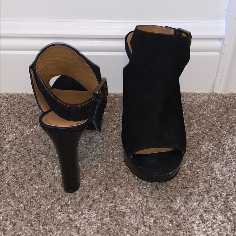 Ralph Lauren Black Heels - Picture 4 of 4